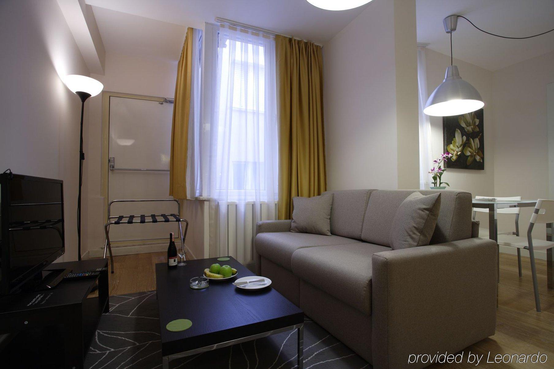 Home Stay Home Valikonagi Istanbul Phòng bức ảnh